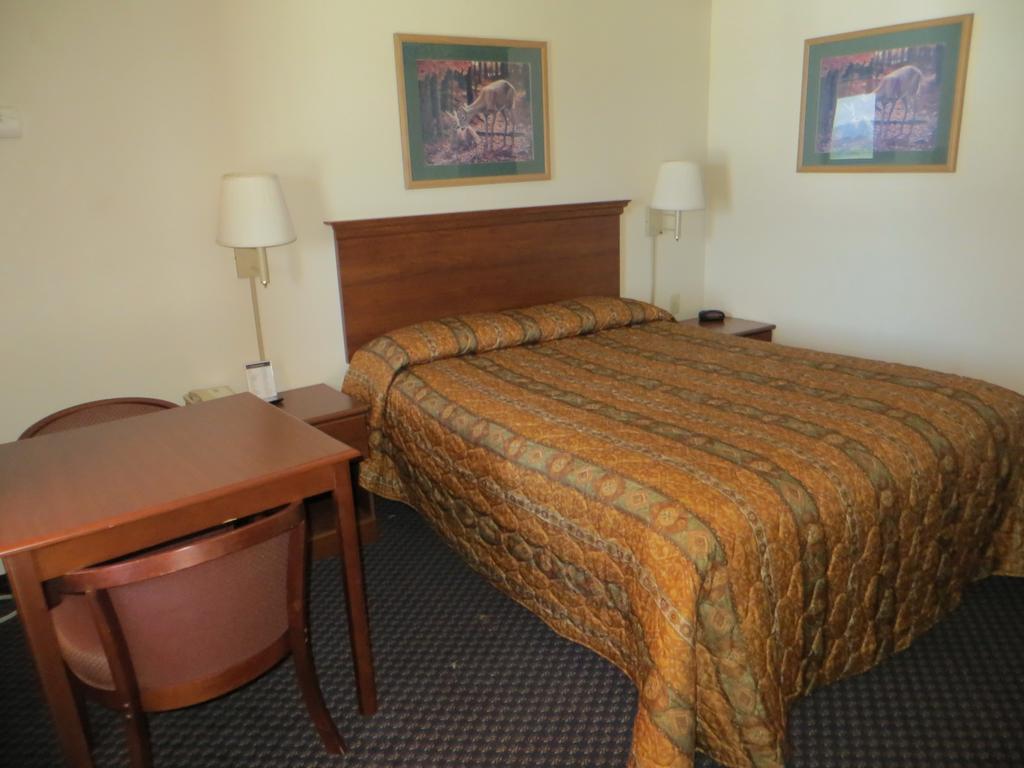 Clairmont Inn Jasper Esterno foto
